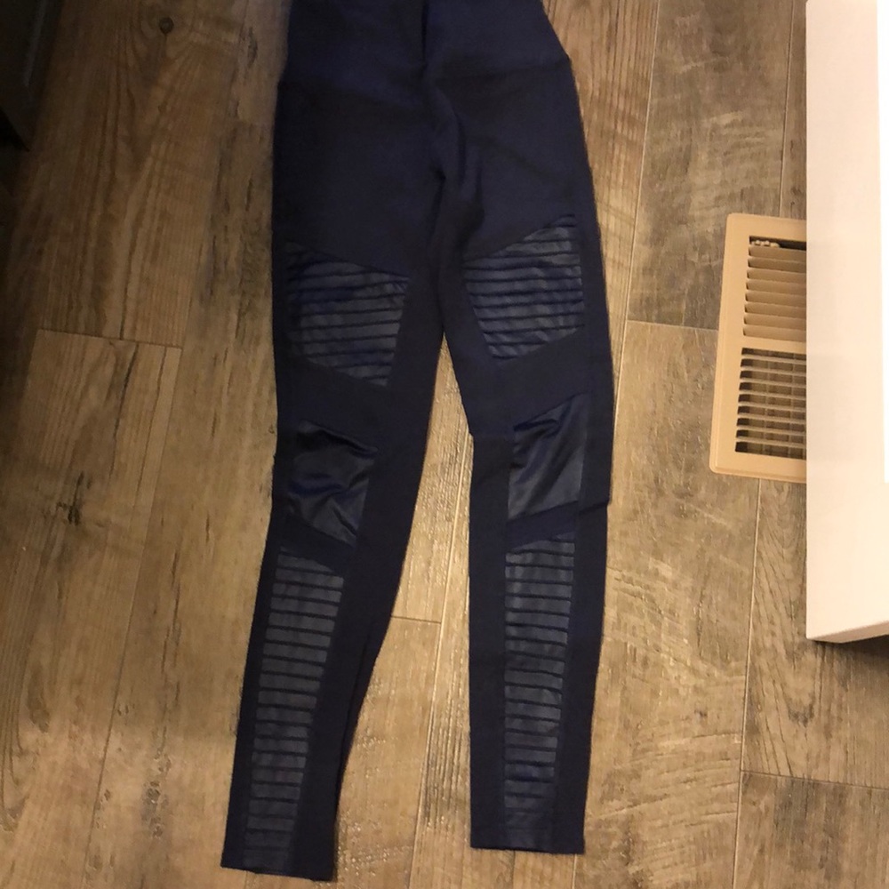 Alo moto leggings